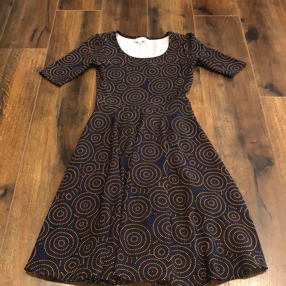 LuLaRoe Dresses & Skirts - EUC LuLaRoe dress